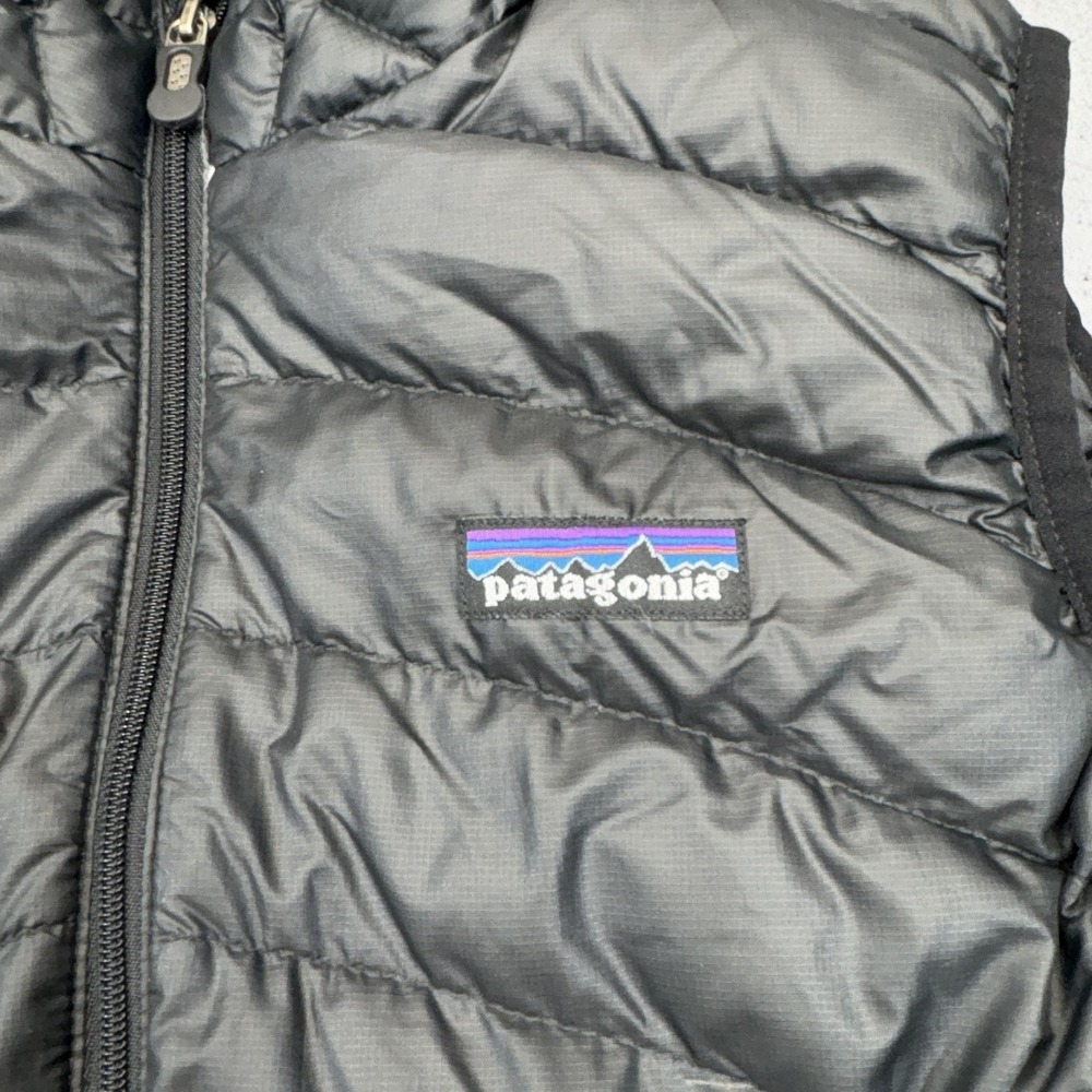 Patagonia Down Sweater Vest Womens Small Black Goose Puffer Hike 84627 Packable - Picture 6 of 11